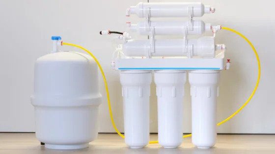 A reverse osmosis system featuring multiple filters and a storage tank, expertly installed for safe, reliable water by trusted Utah pros.